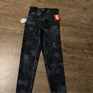 SPANX XS Booty Boost leggings